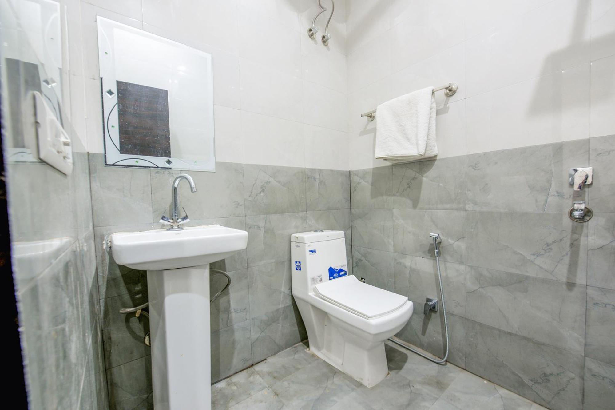 Fabhotel Royal Regency I Ludhiana Exterior photo